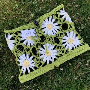 Cider women’s daisy crocheted shorts